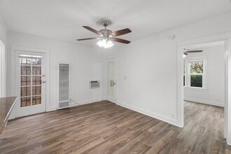 Building Photo - 5418 Fountain Ave