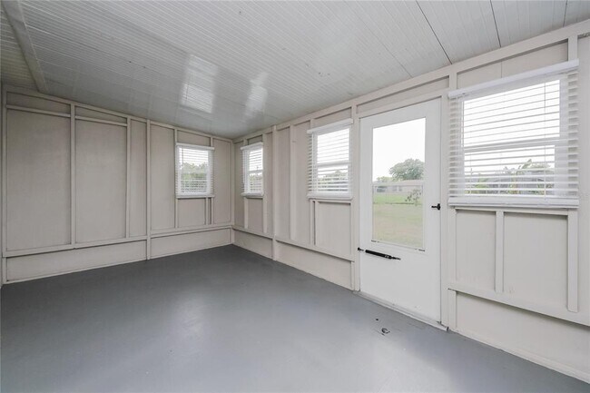 Building Photo - 106 Alcala Dr