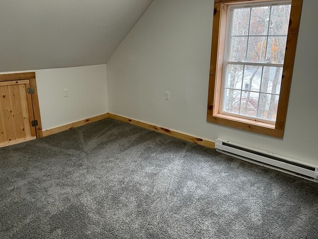 Building Photo - 8 Woodland Ct