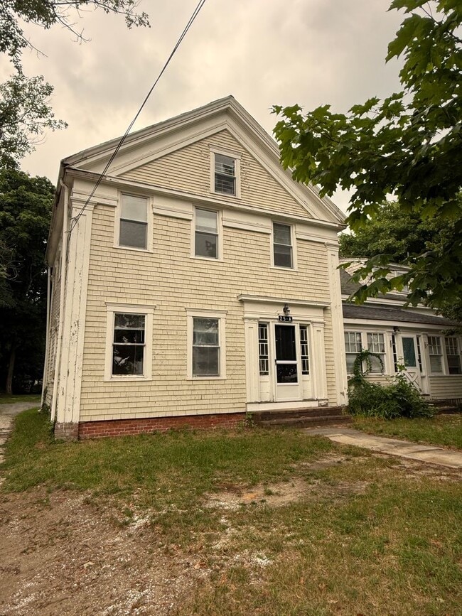 Building Photo - 25-25 School St
