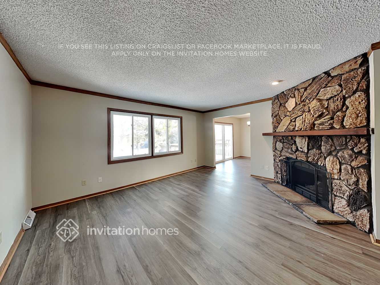 Building Photo - 11932 Pennsylvania Ave N