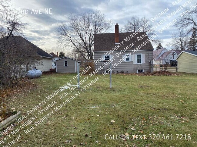 Building Photo - 17 3rd Ave NE