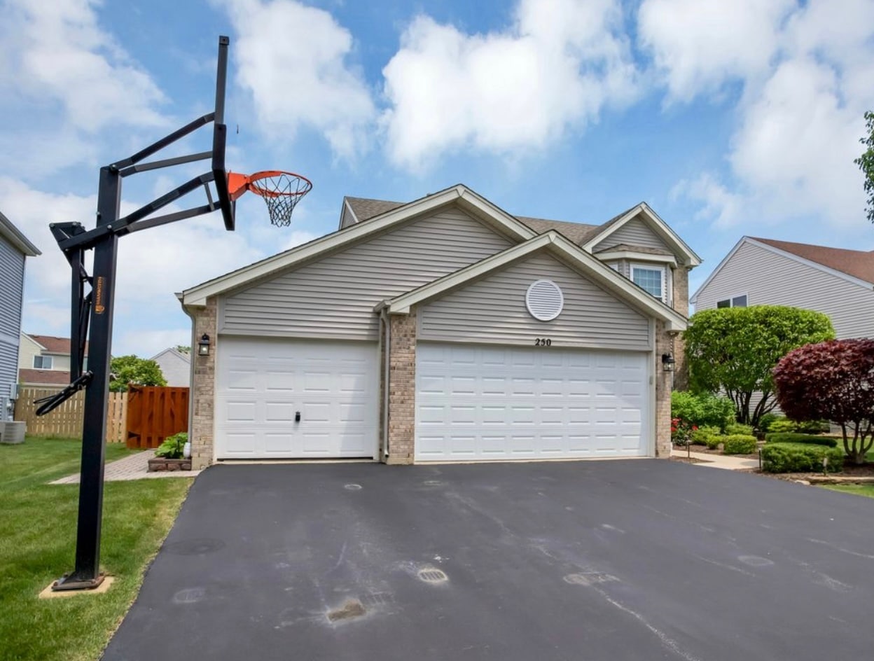 Building Photo - 250 Ferryville Dr