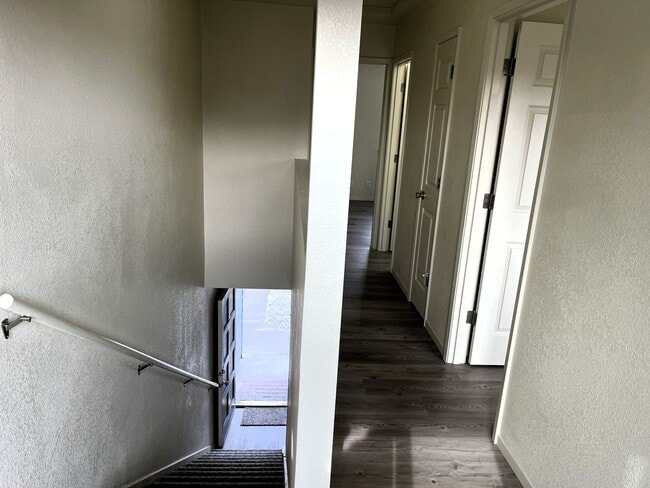 Building Photo - 31 W Dollison St