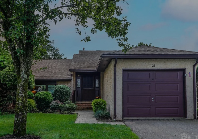 Building Photo - 21 Teaberry Dr