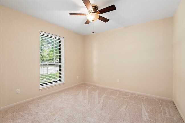 Building Photo - 14215 Lost Meadow Ln