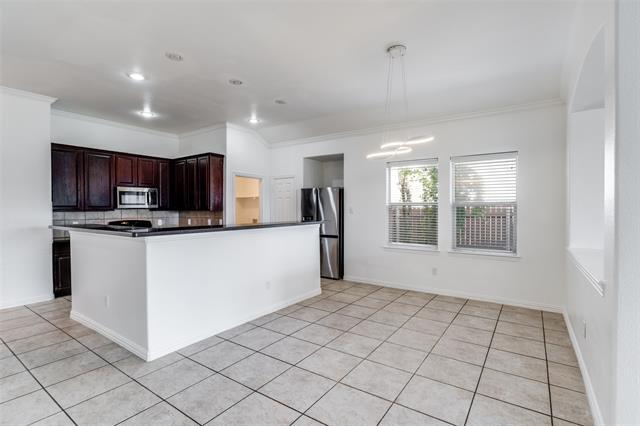 Building Photo - 229 Bluefinch Dr