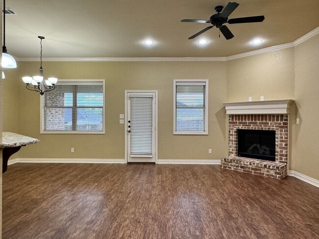 Building Photo - 309 Ash Dr