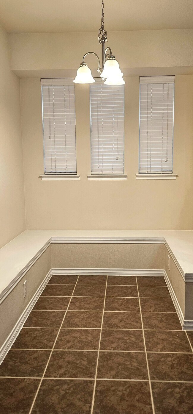 Building Photo - 1117 Caudle Ln