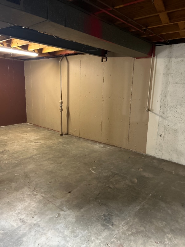 Building Photo - 14 Joan Dr