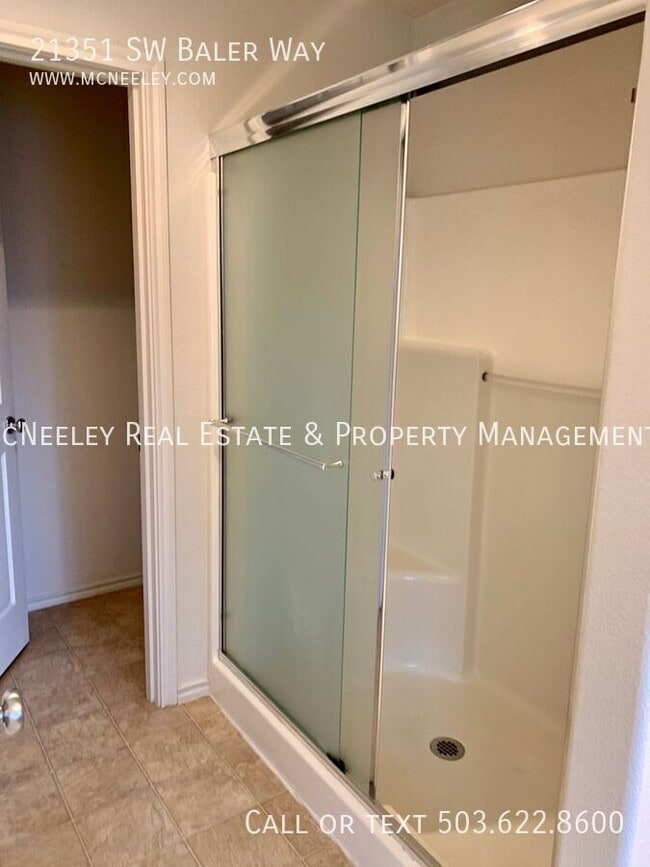 Building Photo - 21351 SW Baler Way