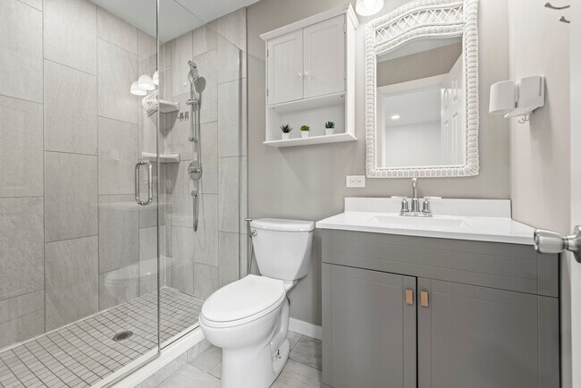 Building Photo - 25 McCabe Dr