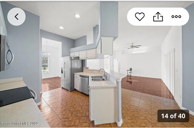 Building Photo - 525 Justine Ave NW