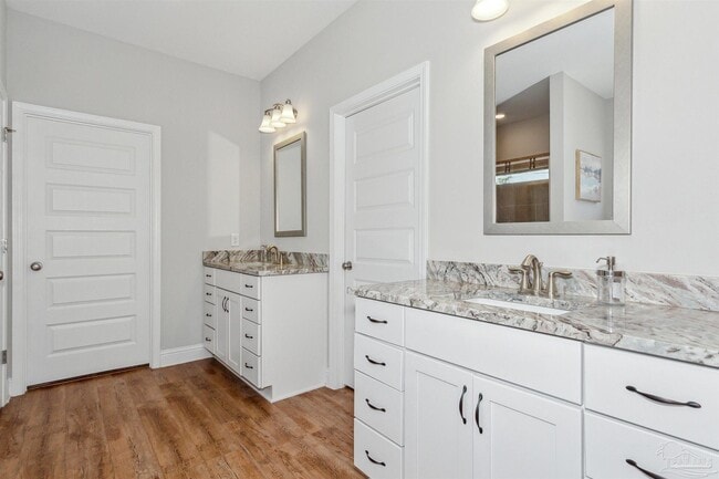 Building Photo - 400 Broadleaf Cir