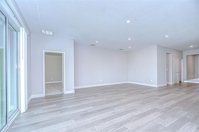 Building Photo - 2286 Sienna Spruce St