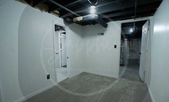 Building Photo - 2817 Monroe Ave