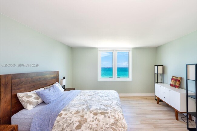 Building Photo - 2301 Collins Ave