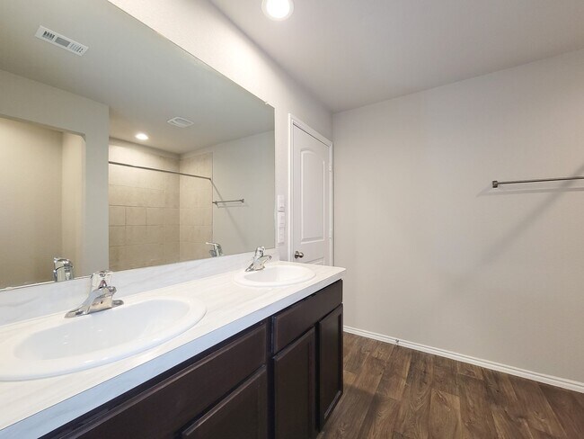 Building Photo - The price is right and the location is even better! Take a look TODAY at this like-new, 3/2, open...