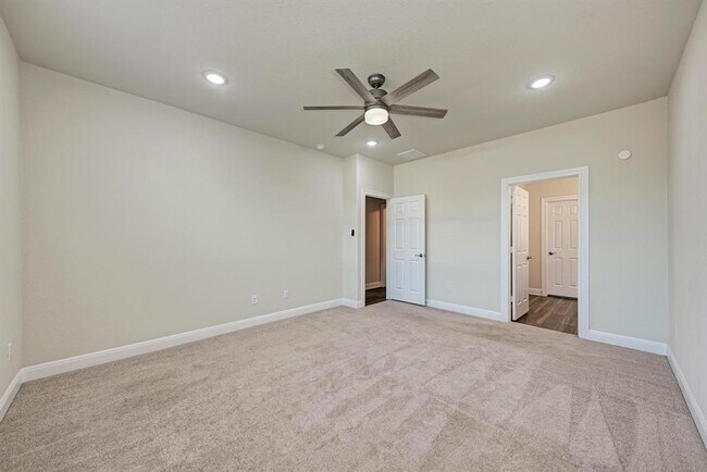 Building Photo - 120 Snowy Plover Ln
