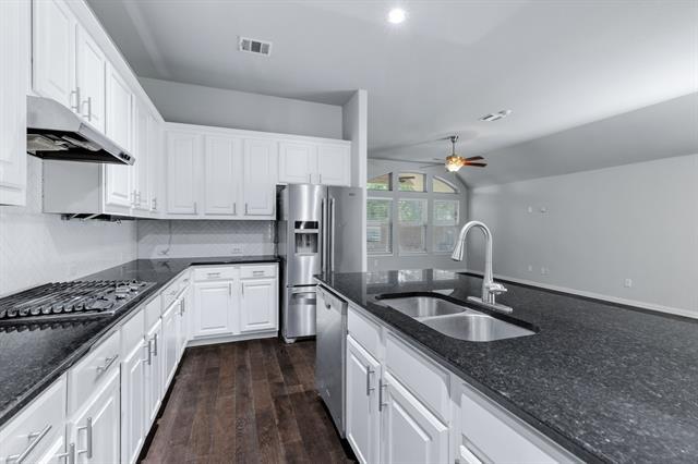 Building Photo - 2360 Whispering Pines Dr