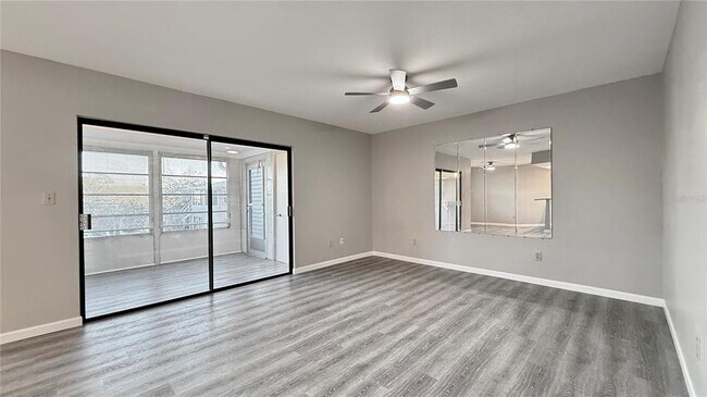 Building Photo - 22333 Edgewater Dr