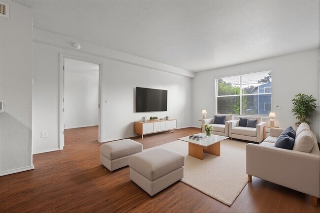 Building Photo - Langtry Apartments- 2 Bedroom 2 Bathroom