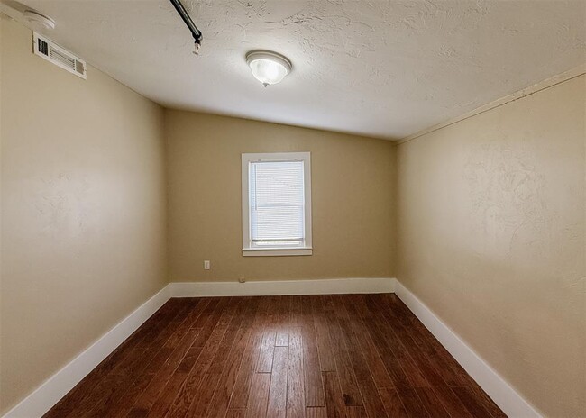 Building Photo - 1120 NW 51st St
