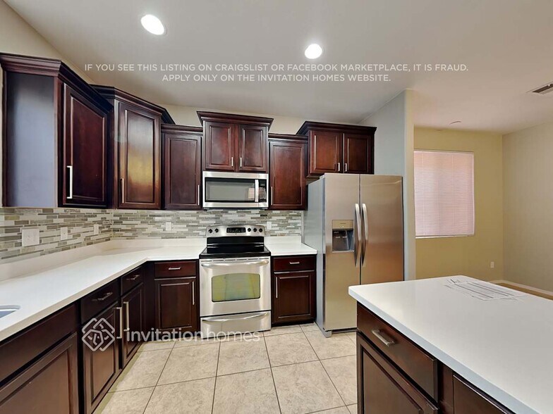 Building Photo - 3765 E Kerry Ln