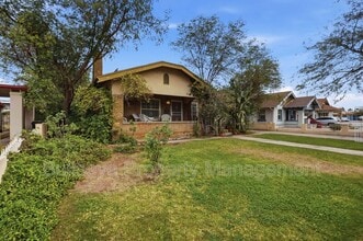 Building Photo - 718 W Roosevelt St