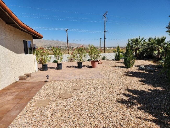 Building Photo - 64981 Cotton Ct