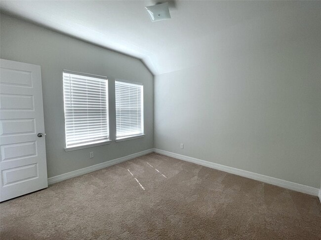 Building Photo - 3310 Aster Mdw Wy