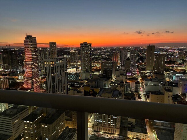 Building Photo - 50 Biscayne Blvd