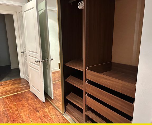 Building Photo - 8400 De Longpre Ave