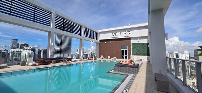 Building Photo - 151 SE 1st St