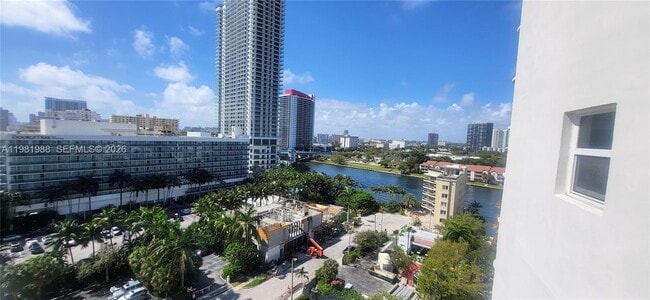 Building Photo - 3800 S Ocean Dr