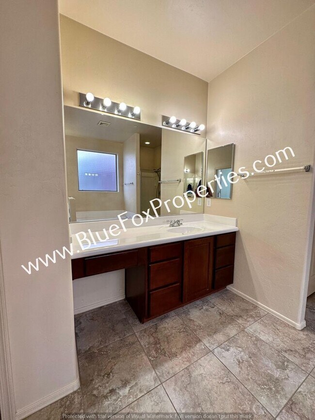 Building Photo - 14615 S Avenida Cucana