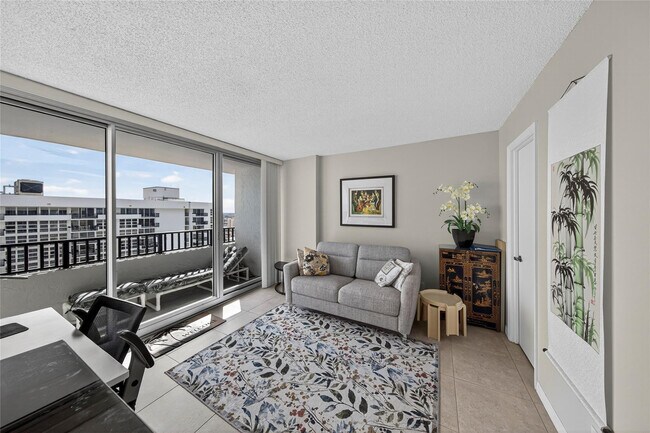 Building Photo - 531 N Ocean Blvd