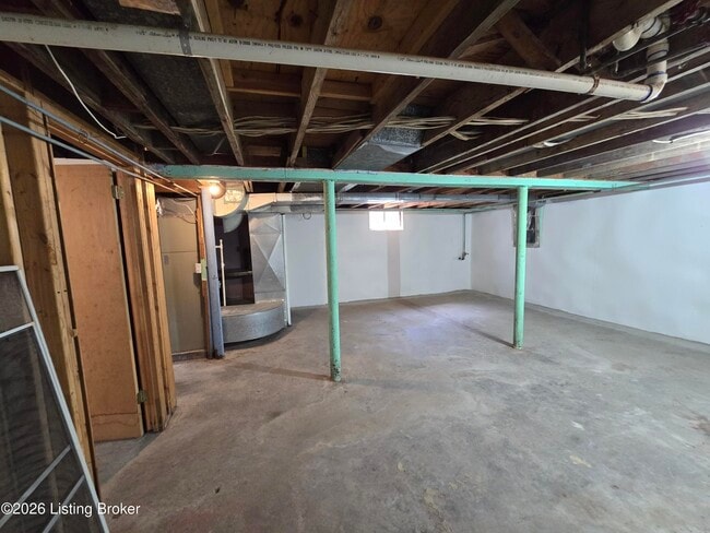 Building Photo - 3932 Kennison Ave