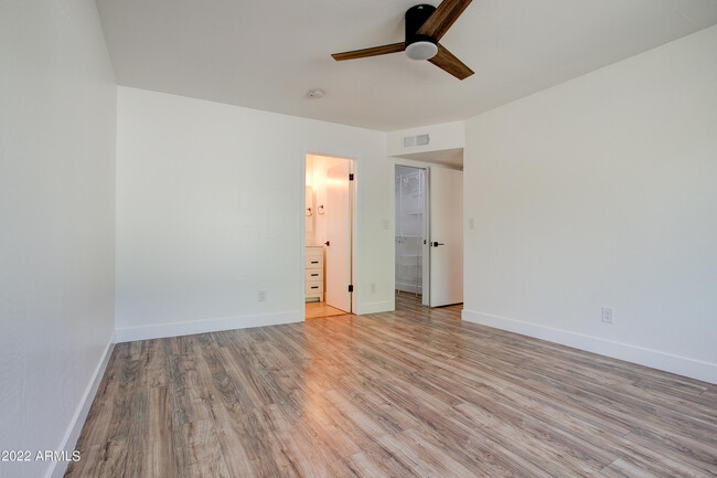 Building Photo - 4810 S Beck Ave