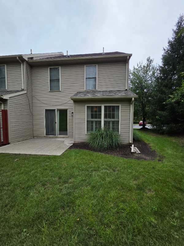Building Photo - 1250 Hunters Ridge Dr