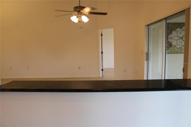 Building Photo - 1702 Fairway Trce