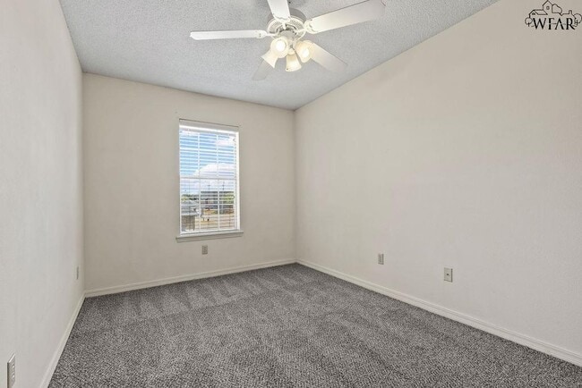 Building Photo - 4705 Eldorado Dr