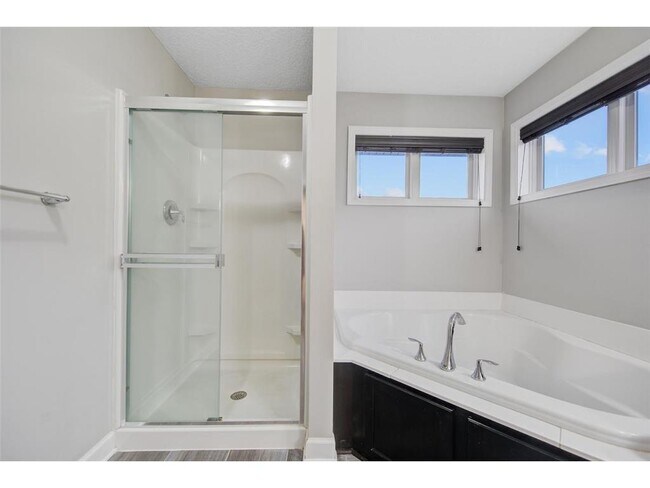 Building Photo - 19220 Bridle Path