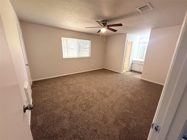 Building Photo - 1003 Valley Ranch Dr