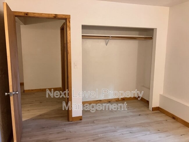 Building Photo - 212 Lake Blaine Dr