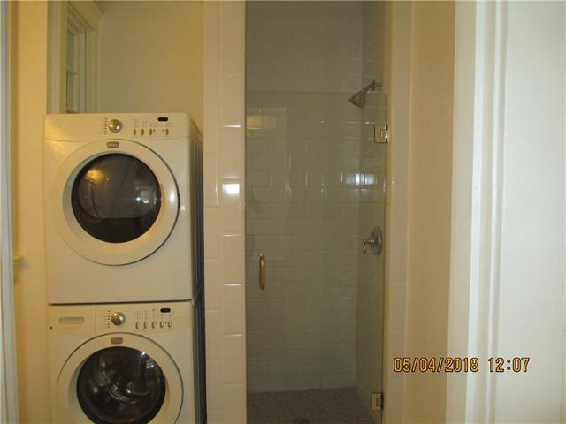 Building Photo - 7701 Jeannette St