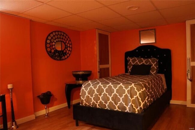 Building Photo - Fantastic 4bd/4ba home! Let yourself in!