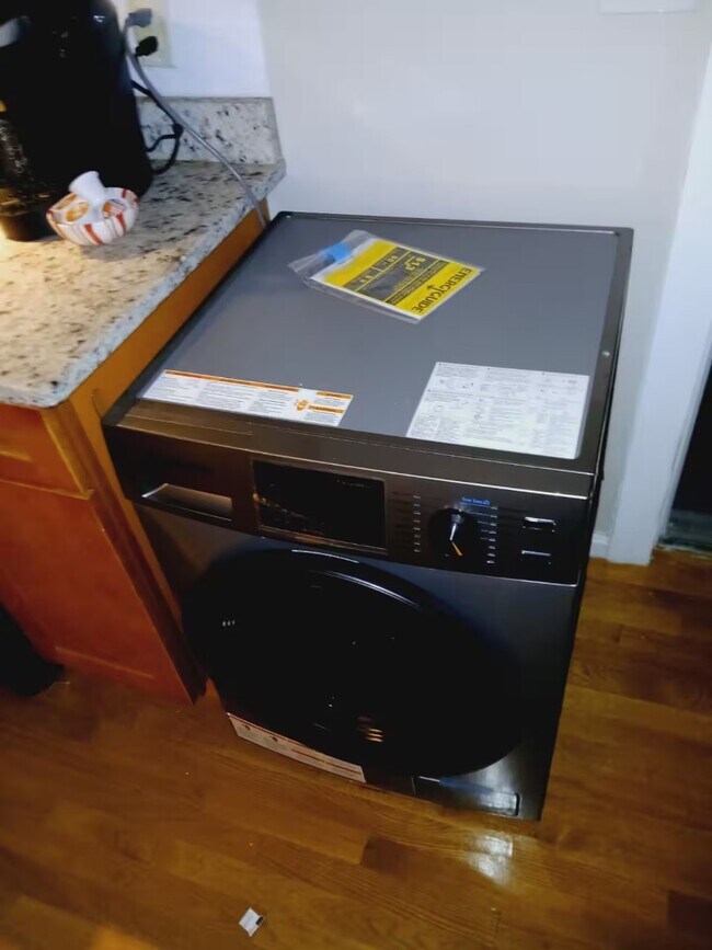 Building Photo - 47 Coleman St