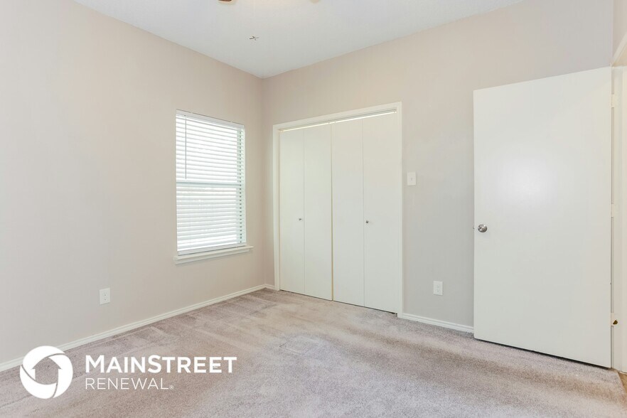 Building Photo - 815 Ackers Dr