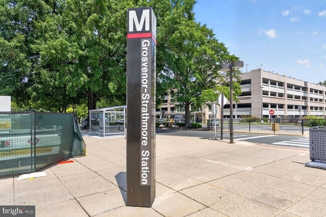 Building Photo - 10500 Rockville Pike